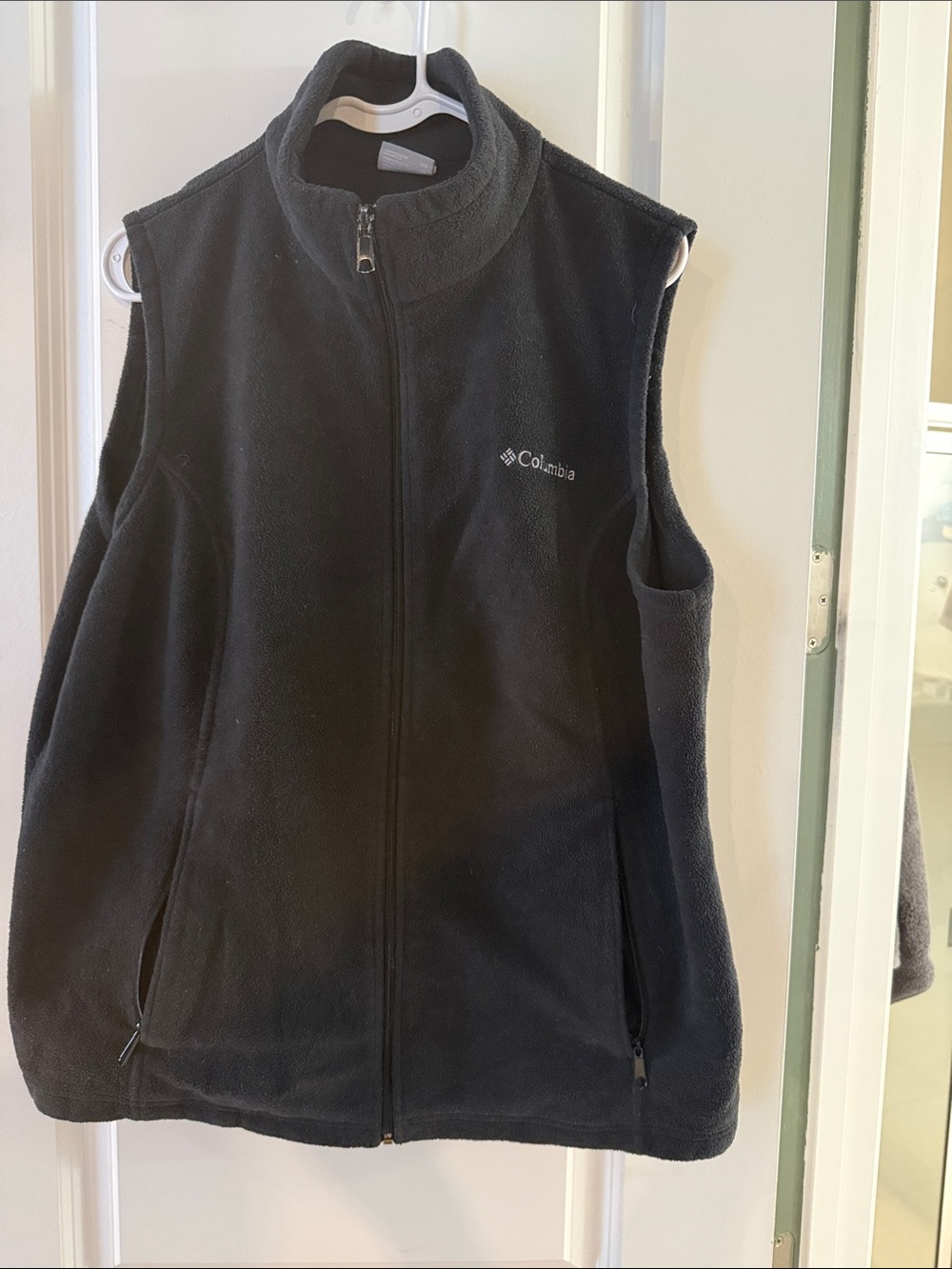 Columbia Black Fleece Vest with Full Zip